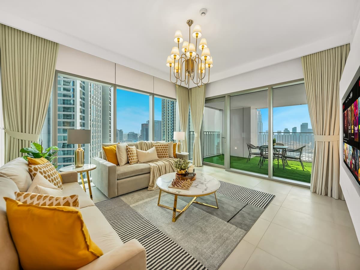 Living area of the 3-bedroom apartment at downtown views ii
